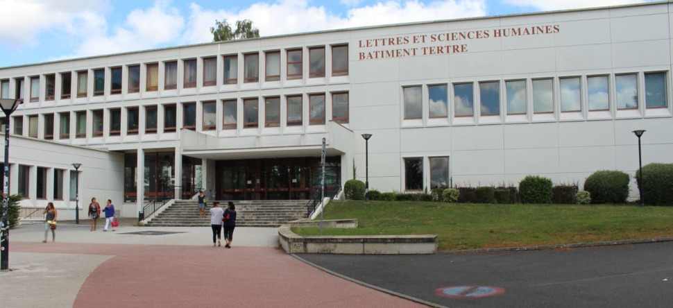 Le mouvement se durcit à l'université de Nantes  RCA